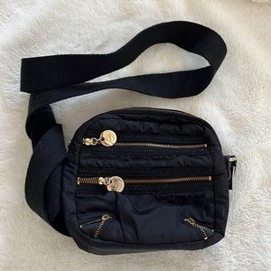 Alexisuospny Bag